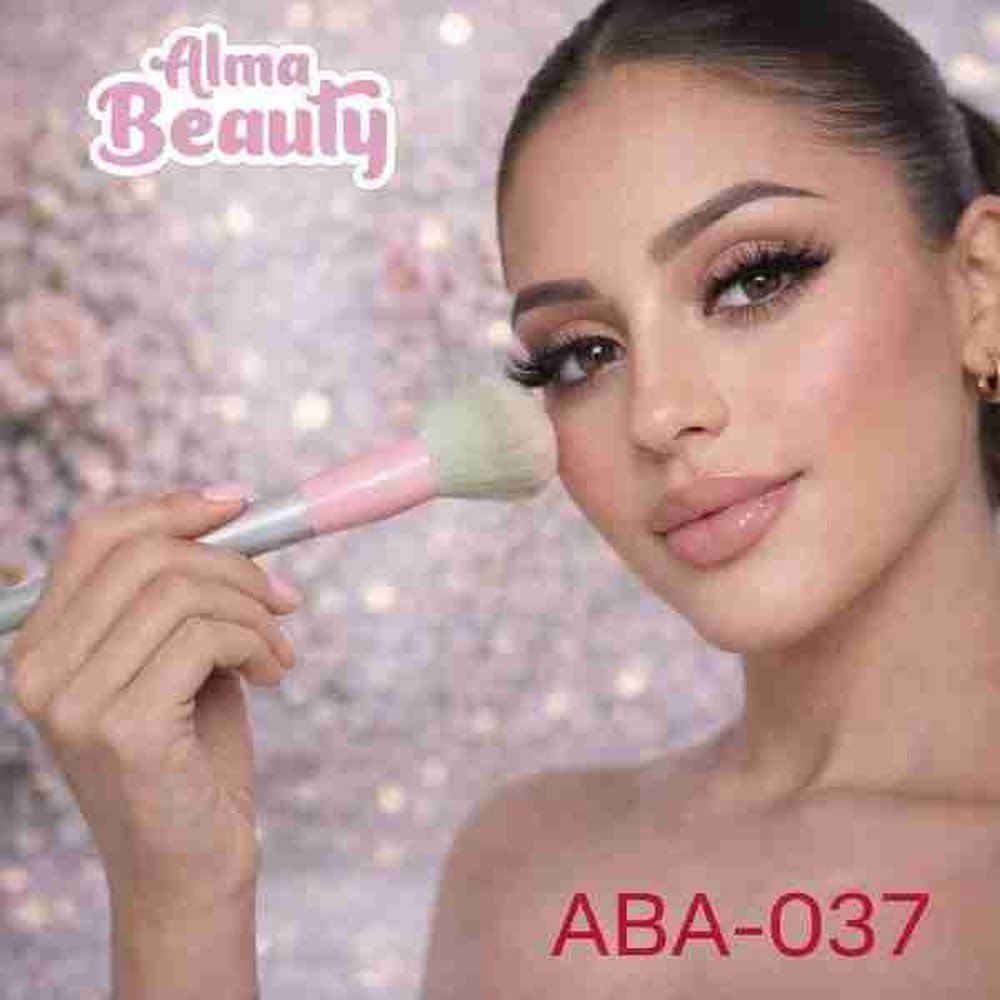 Brocha Pink Brush Rubor Y Contorno Alma Beauty - textura y acabado